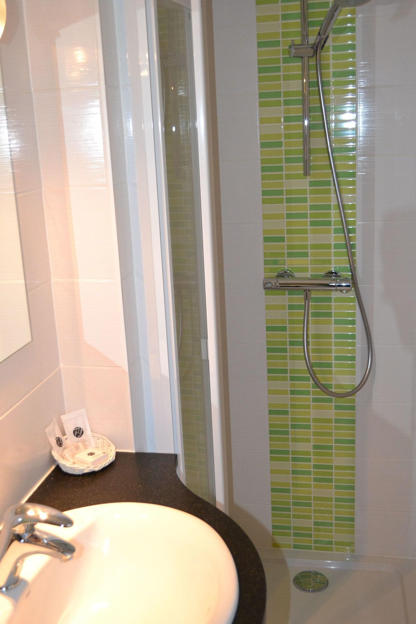 Inter-Hotel Le Mont Saint-Michel Sud Les Quatre Salines Roz-sur-Couesnon Exterior photo